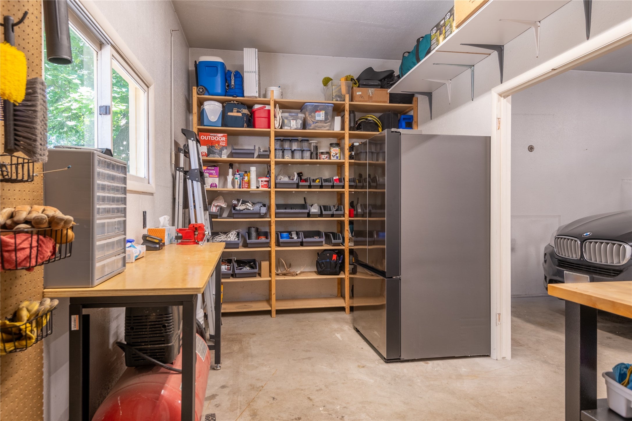 Missoula, Montana, 59802, United States, 5 Bedrooms Bedrooms, ,6 BathroomsBathrooms,Residential,Active,1753892