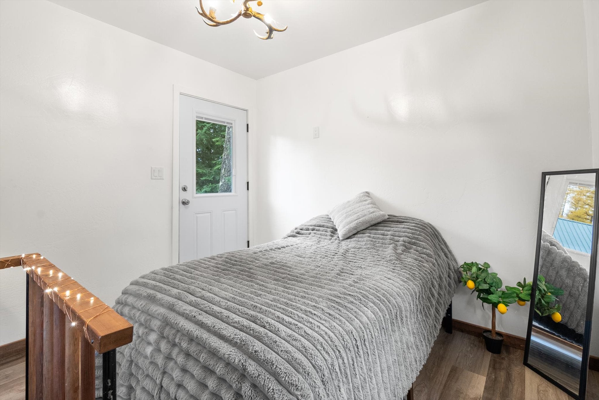 Kalispell, Montana, 59901, United States, 6 Bedrooms Bedrooms, ,5 BathroomsBathrooms,Residential,Active,1990648