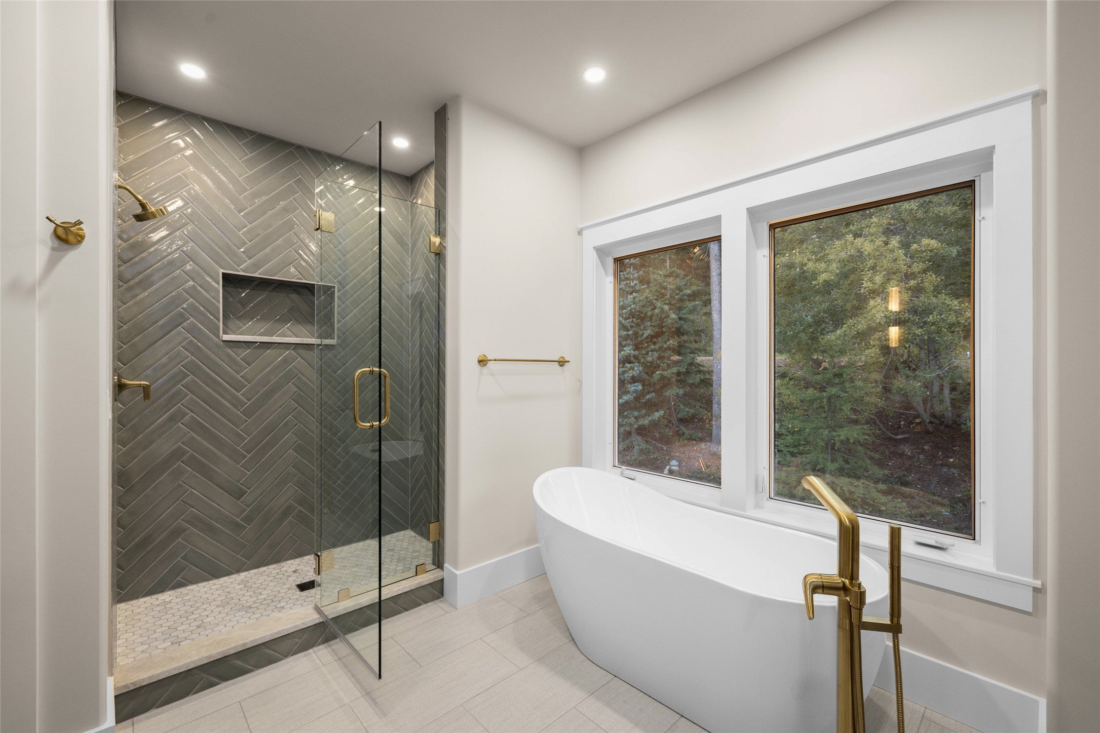 Whitefish, Montana, 59937, United States, 4 Bedrooms Bedrooms, ,4 BathroomsBathrooms,Residential,Active,1952623