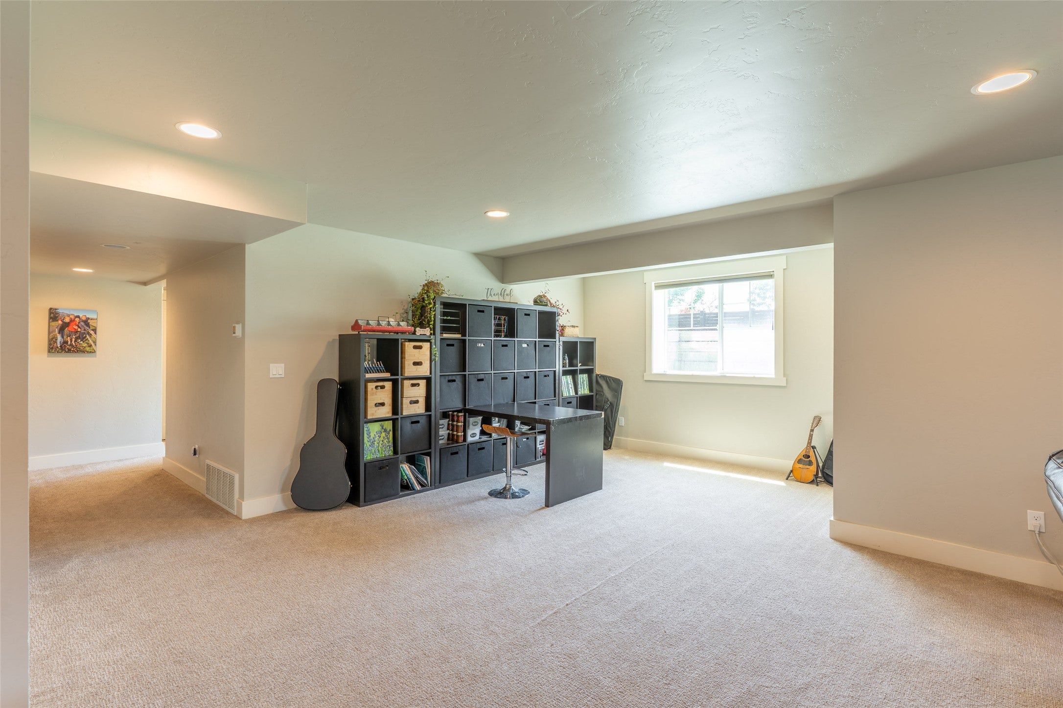Kalispell, Montana, 59901, United States, 5 Bedrooms Bedrooms, ,3 BathroomsBathrooms,Residential,Active,1880177