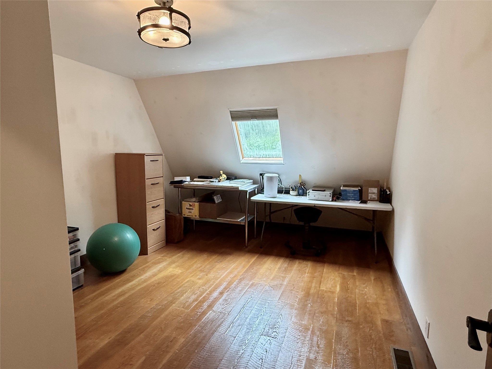 Whitefish, Montana, 59937, United States, 4 Bedrooms Bedrooms, ,5 BathroomsBathrooms,Residential,Active,1905114