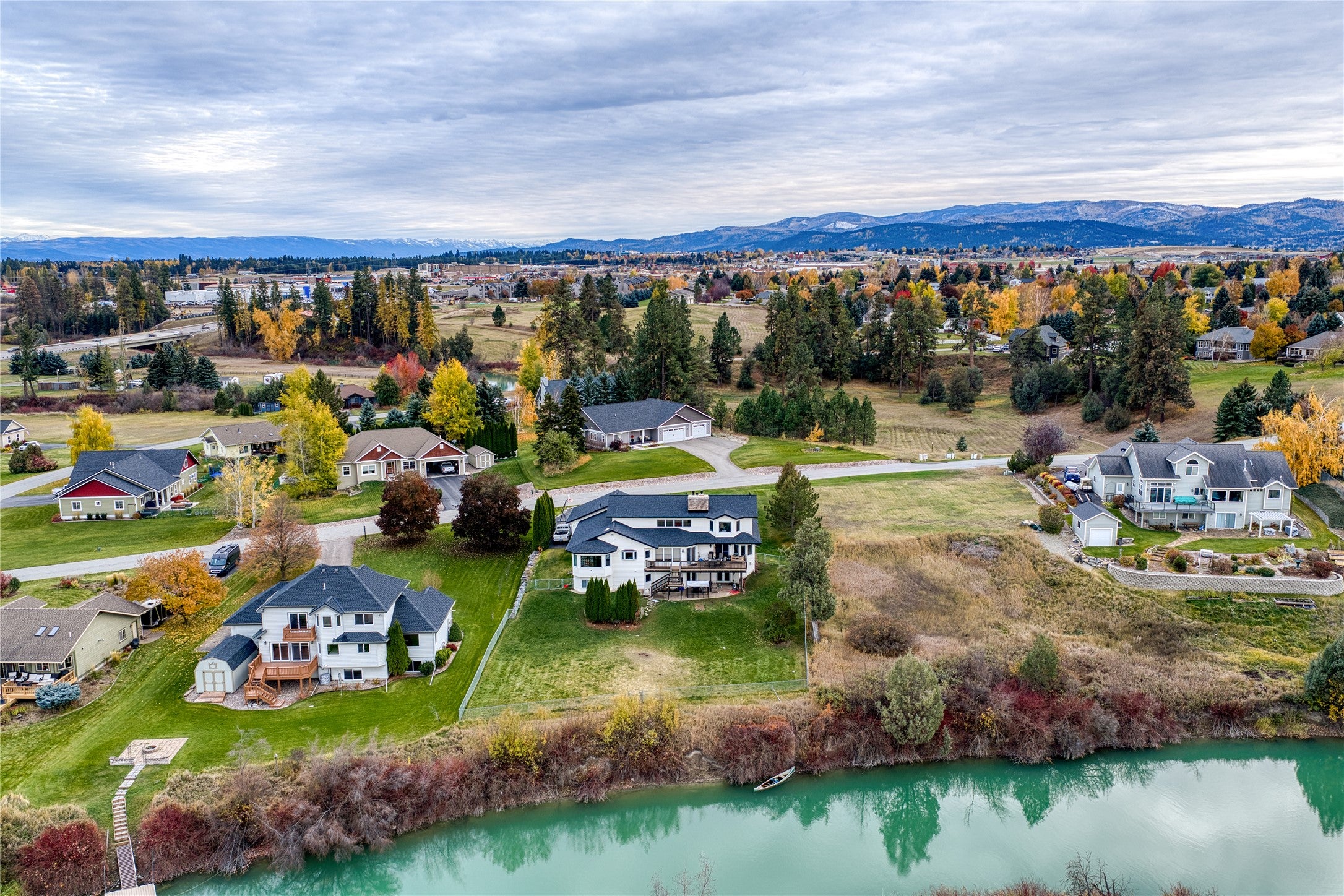 Kalispell, Montana, 59901, United States, 5 Bedrooms Bedrooms, ,4 BathroomsBathrooms,Residential,Active,1994970