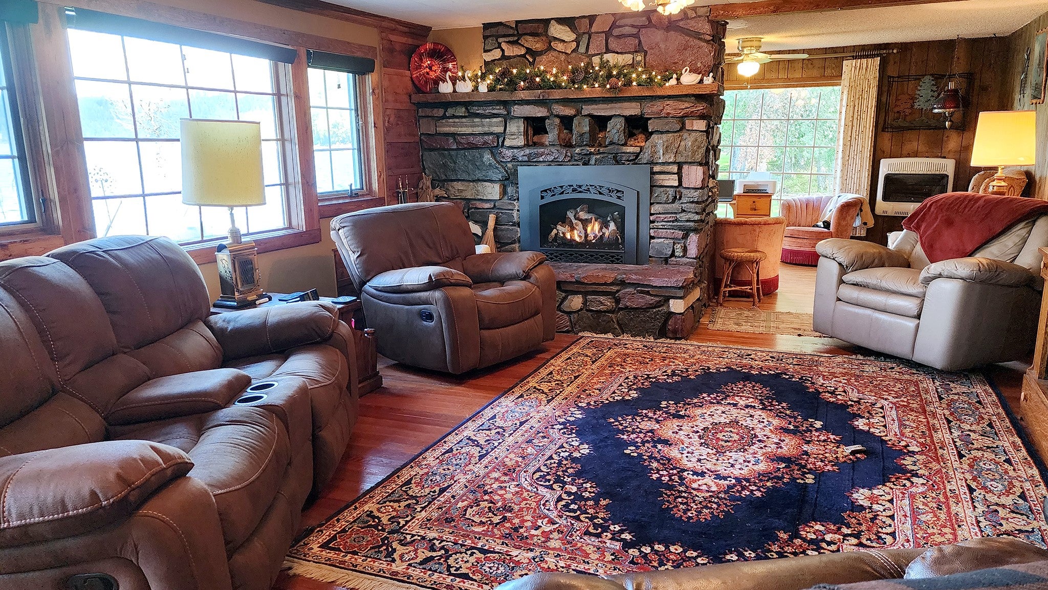 Bigfork, Montana, 59911, United States, ,2 BathroomsBathrooms,Residential,Active,1769754