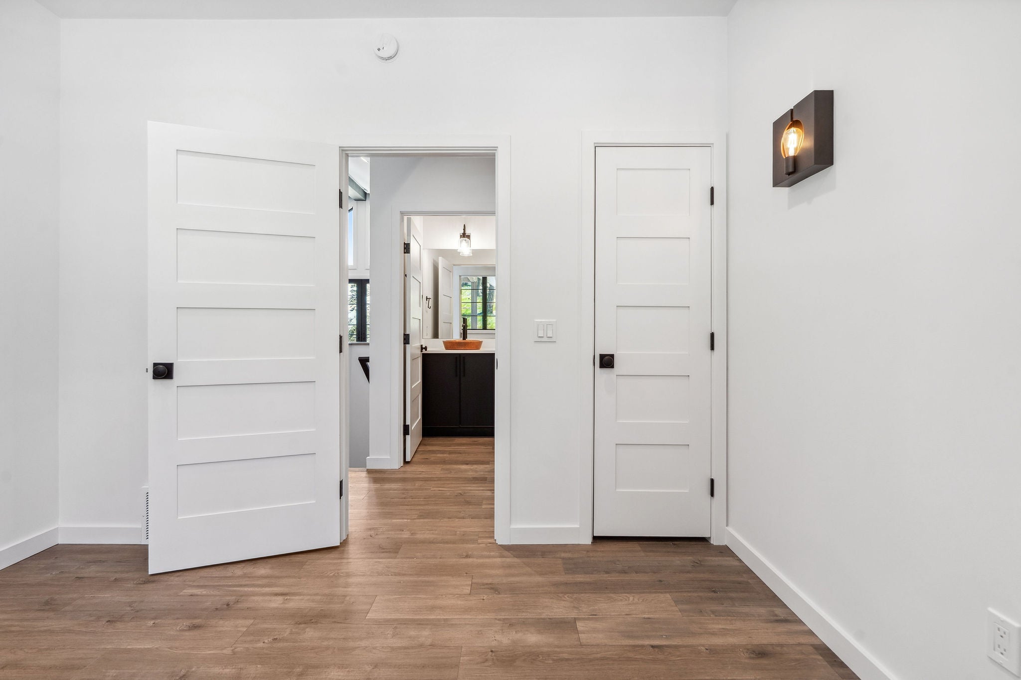 Lakeside, Montana, 59922, United States, 6 Bedrooms Bedrooms, ,5 BathroomsBathrooms,Residential,Active,1832319