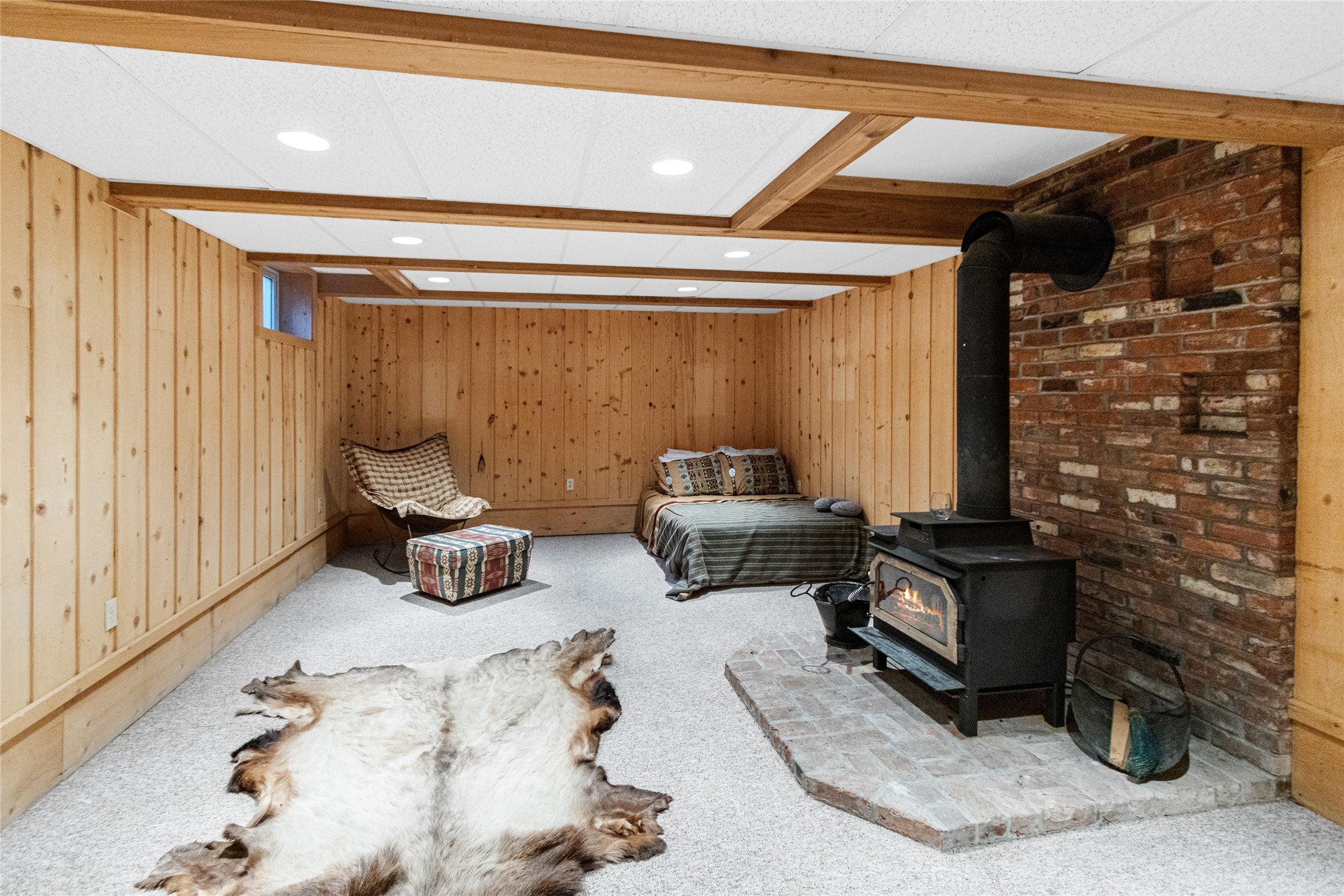Bigfork, Montana, 59911, United States, 4 Bedrooms Bedrooms, ,2 BathroomsBathrooms,Residential,Active,1914637