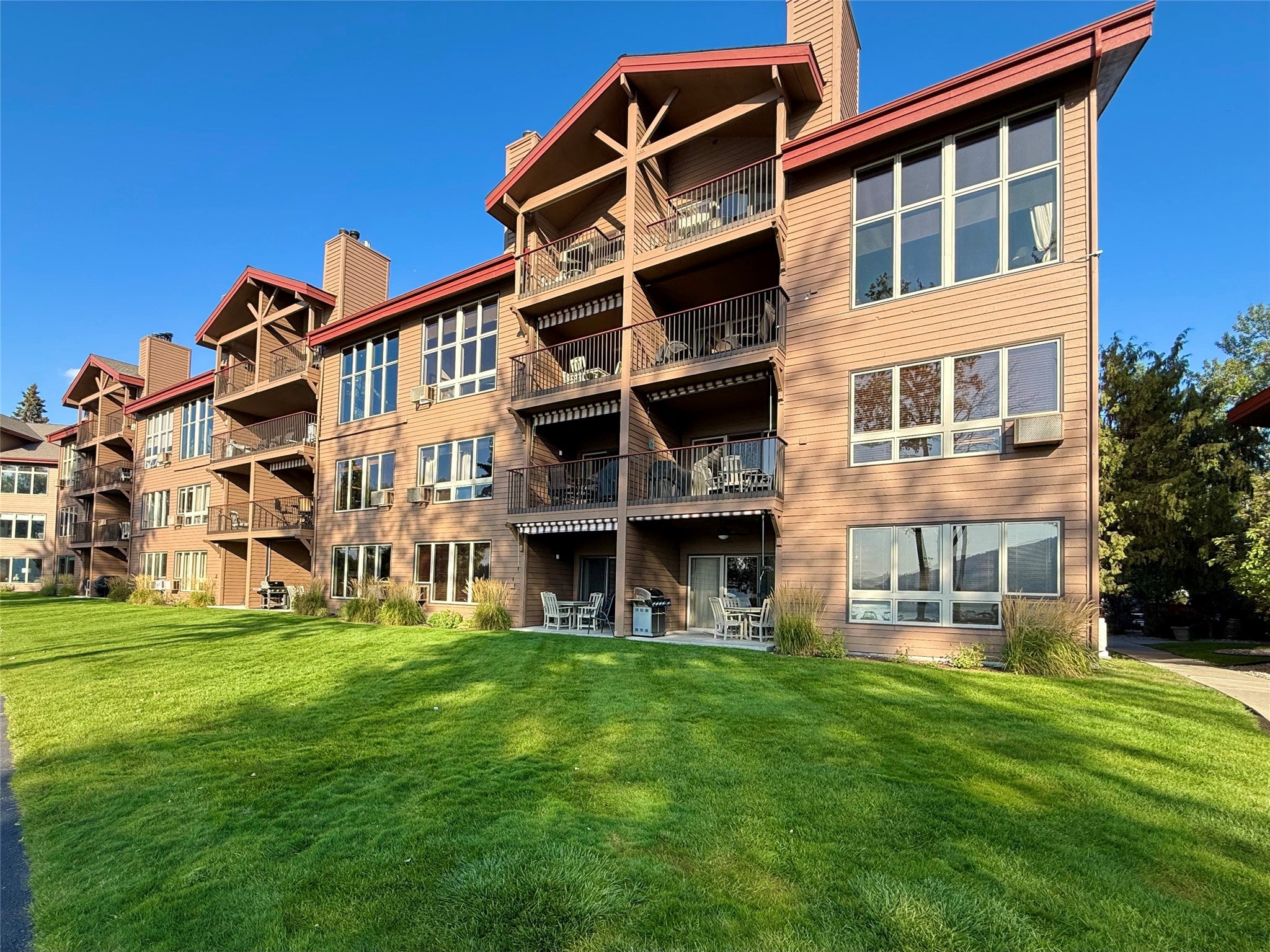 Whitefish, Montana, 59937, United States, 2 Bedrooms Bedrooms, ,2 BathroomsBathrooms,Residential,Active,1946322