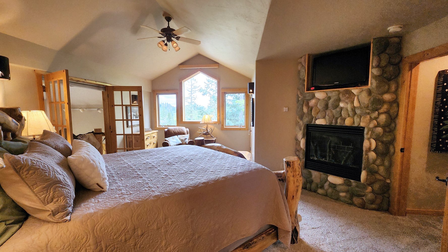 Whitefish, Montana, 59937, United States, 4 Bedrooms Bedrooms, ,5 BathroomsBathrooms,Residential,Active,1820833