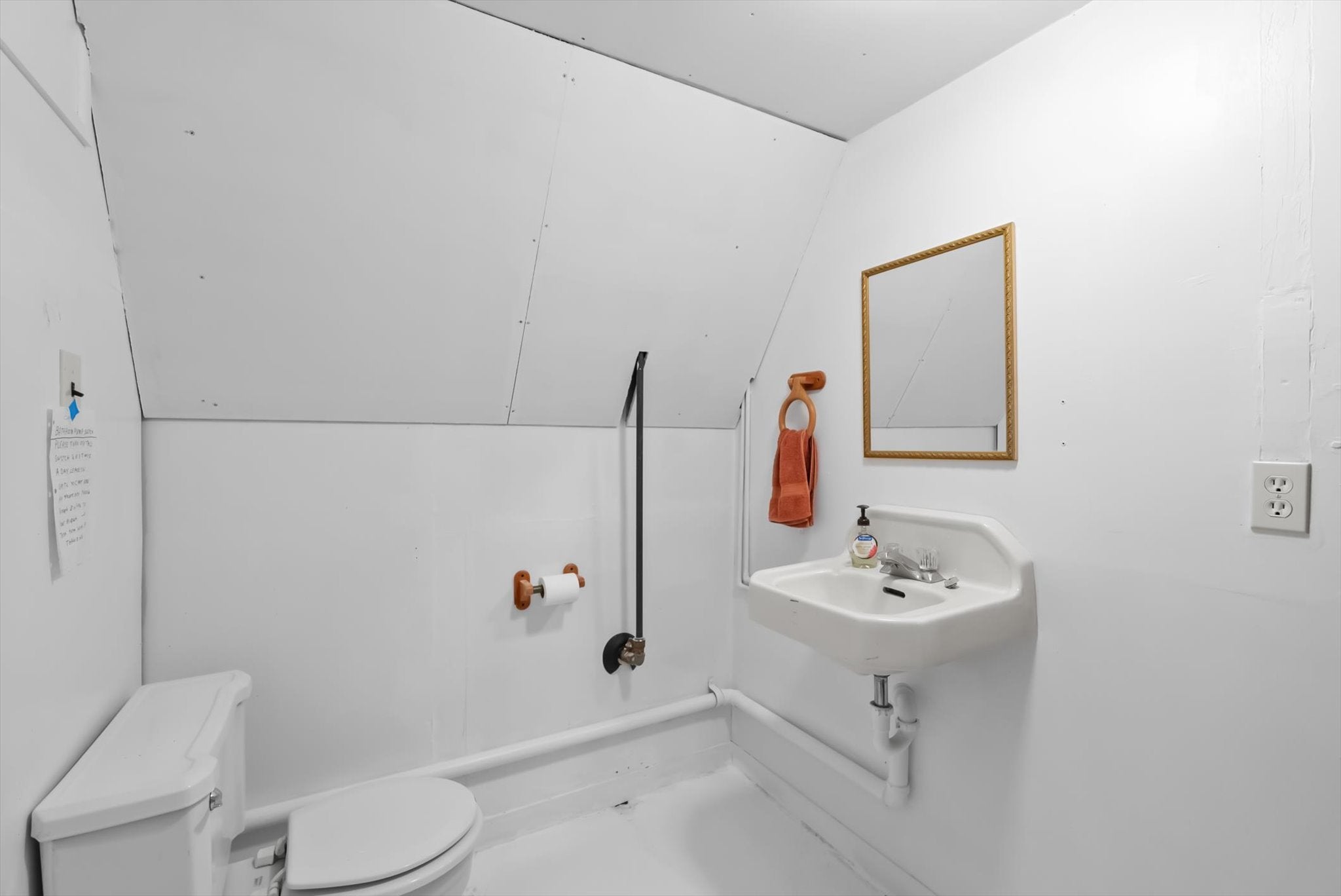 Columbia Falls, Montana, 59912, United States, 5 Bedrooms Bedrooms, ,3 BathroomsBathrooms,Residential,Active,1986898