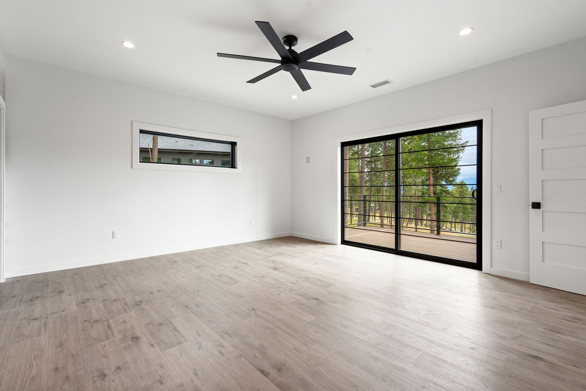 Lakeside, Montana, 59922, United States, 4 Bedrooms Bedrooms, ,4 BathroomsBathrooms,Residential,Active,1914632