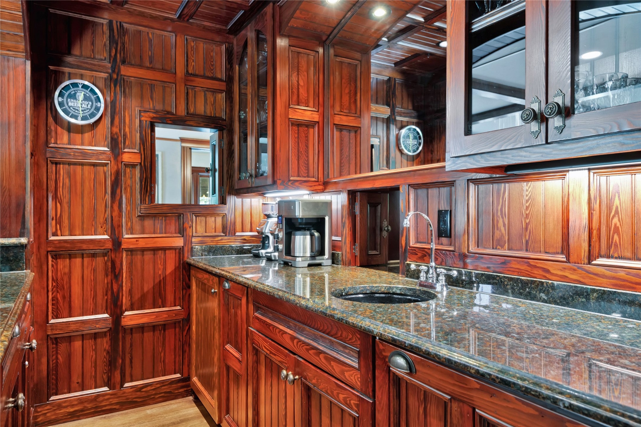 Missoula, Montana, 59802, United States, 5 Bedrooms Bedrooms, ,6 BathroomsBathrooms,Residential,Active,1753892