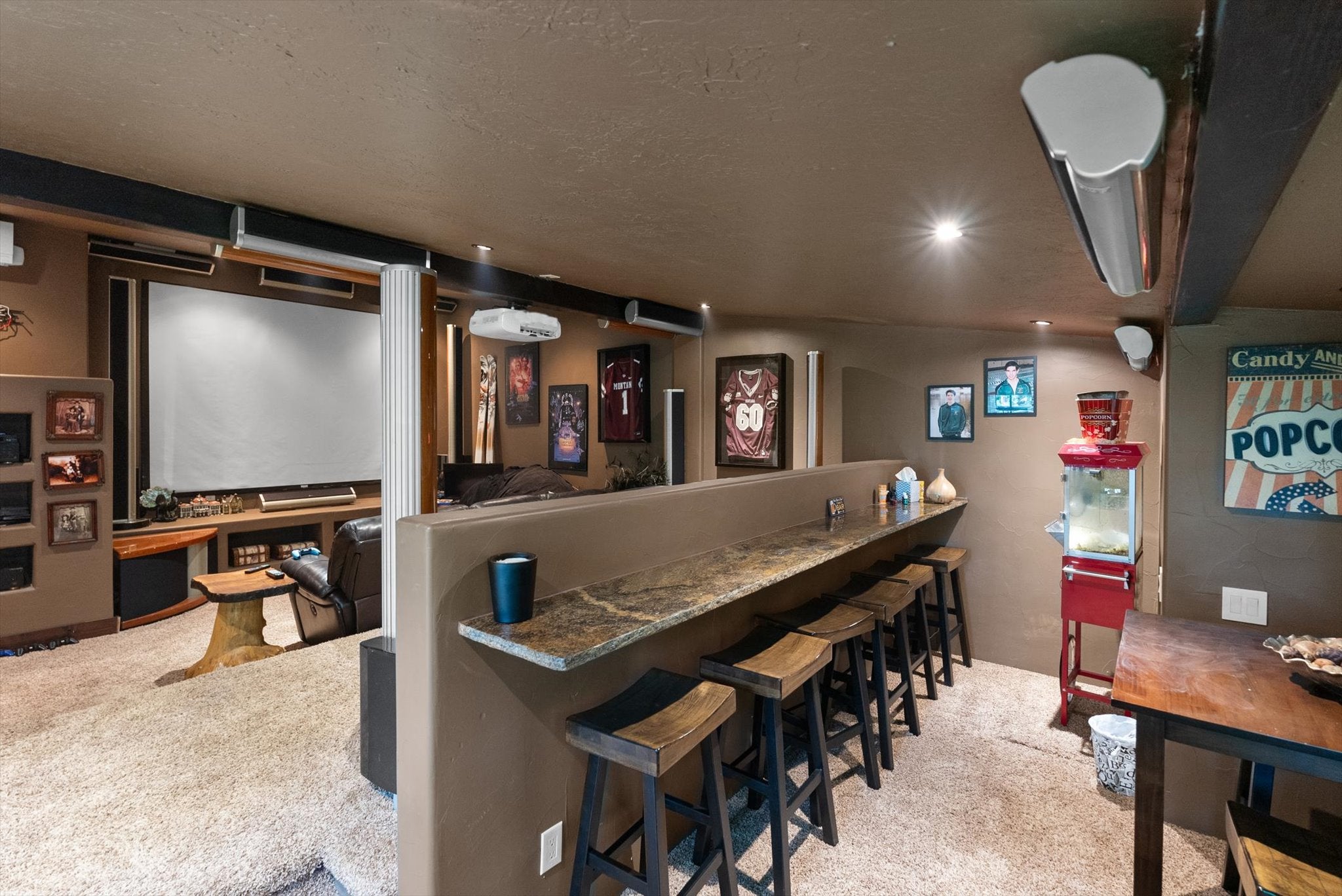 Whitefish, Montana, 59937, United States, 5 Bedrooms Bedrooms, ,3 BathroomsBathrooms,Residential,Active,1764891