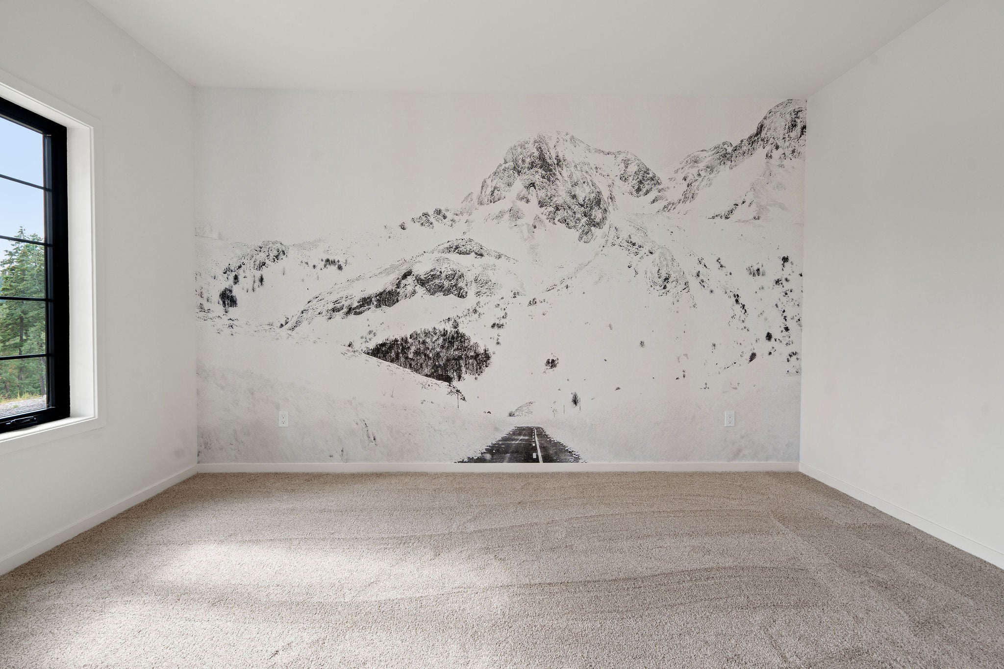 Lakeside, Montana, 59922, United States, 4 Bedrooms Bedrooms, ,4 BathroomsBathrooms,Residential,Active,1914632