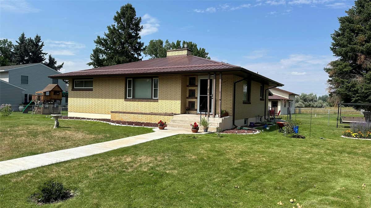 1351 COUNTRY HOME LN, GREAT FALLS, MT 59405, photo 1 of 59