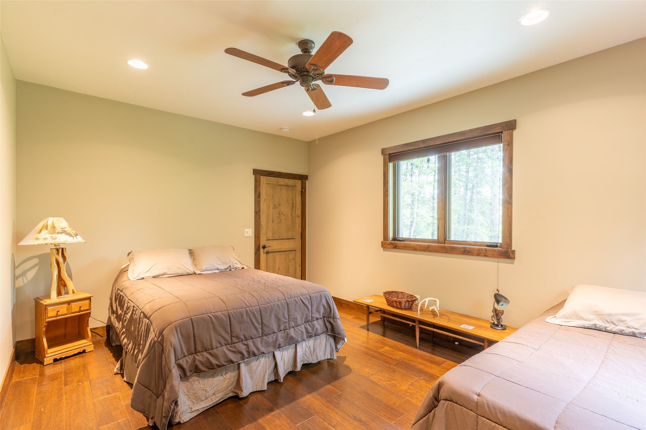 Columbia Falls, Montana, 59912, United States, ,3 BathroomsBathrooms,Residential,Active,1841309