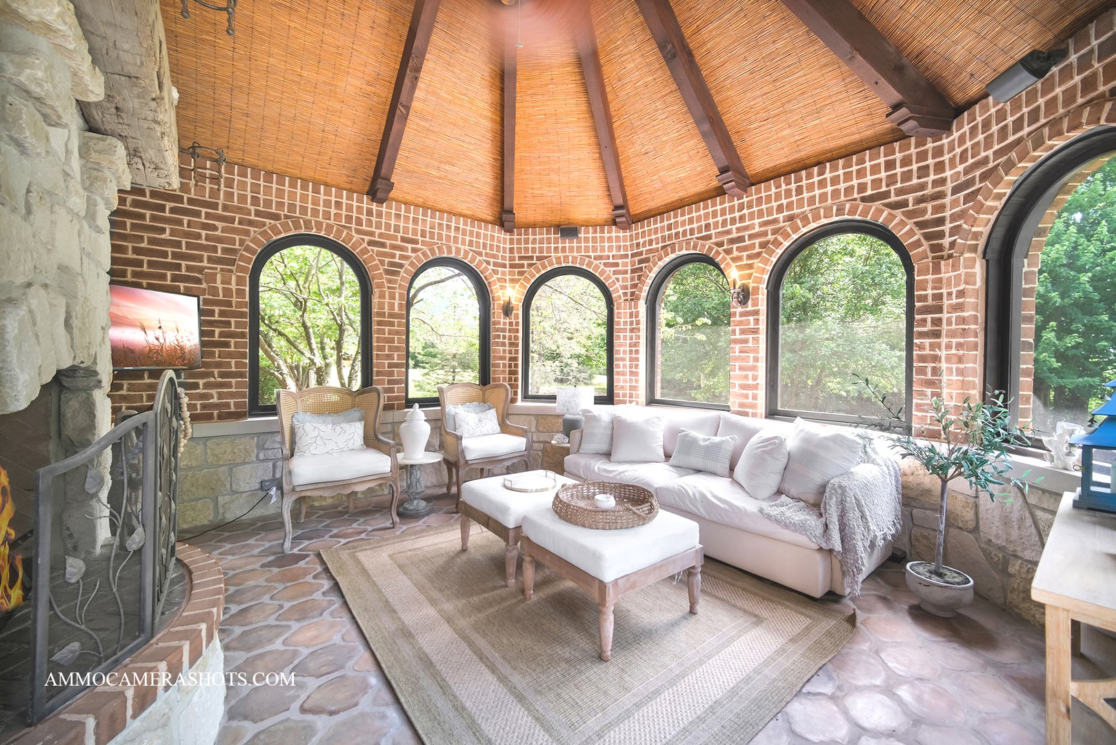 South Barrington, Illinois, 60010, United States, 5 Bedrooms Bedrooms, ,7 BathroomsBathrooms,Residential,Active,1960172