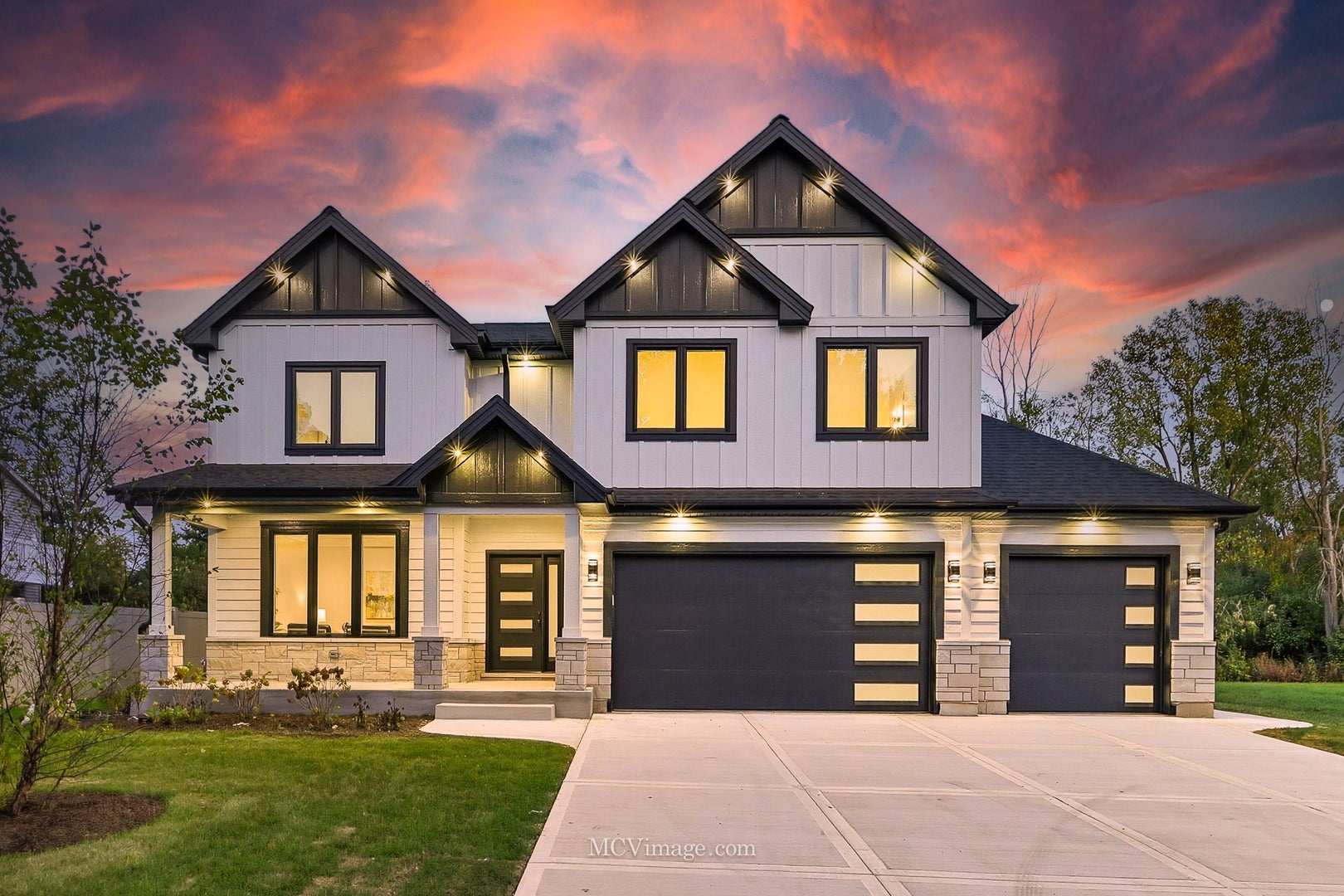 Lombard, Illinois, 60148, United States, 4 Bedrooms Bedrooms, ,4 BathroomsBathrooms,Residential,Active,1959972