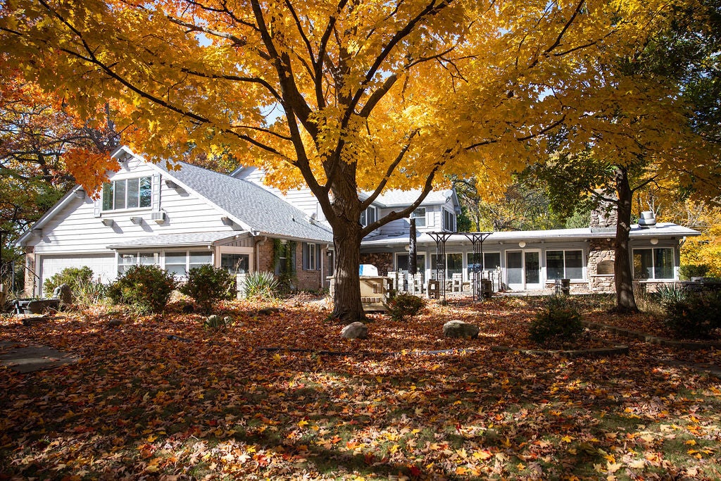 Wadsworth, Illinois, 60083, United States, 5 Bedrooms Bedrooms, ,6 BathroomsBathrooms,Residential,Active,1989775