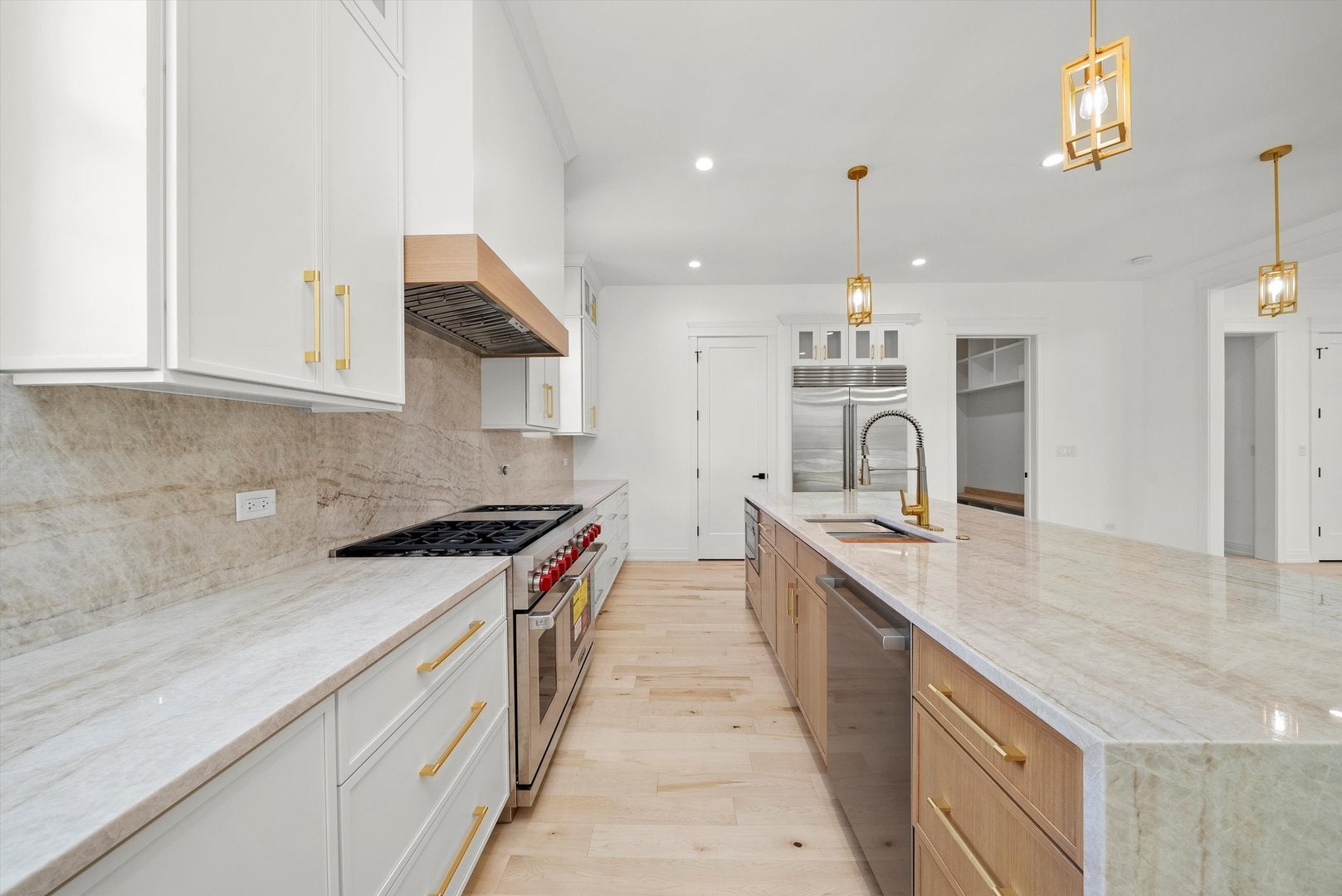 Burr Ridge, Illinois, 60527, United States, 6 Bedrooms Bedrooms, ,6 BathroomsBathrooms,Residential,Active,1929664