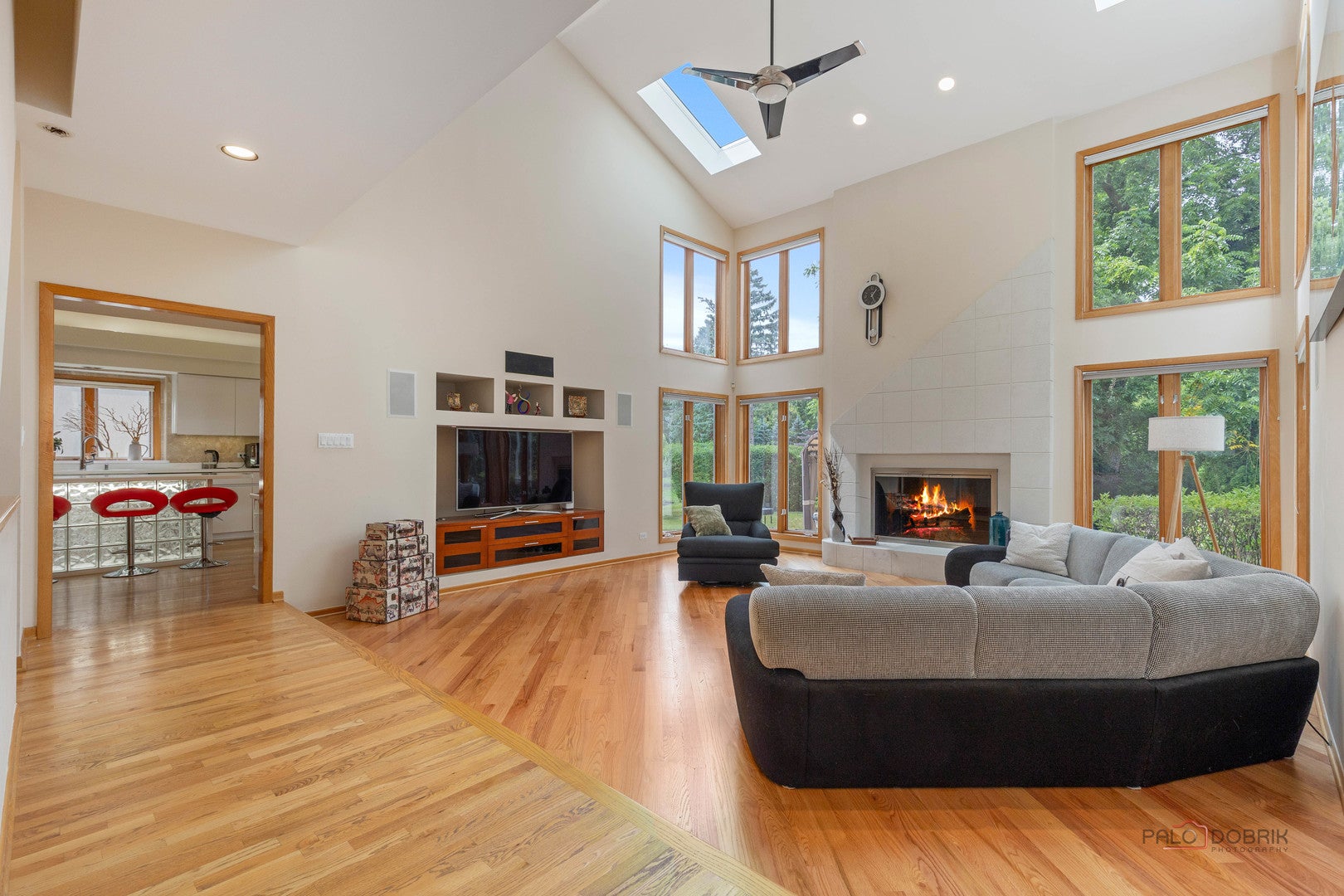Buffalo Grove, Illinois, 60089, United States, 4 Bedrooms Bedrooms, ,5 BathroomsBathrooms,Residential,Active,1920276