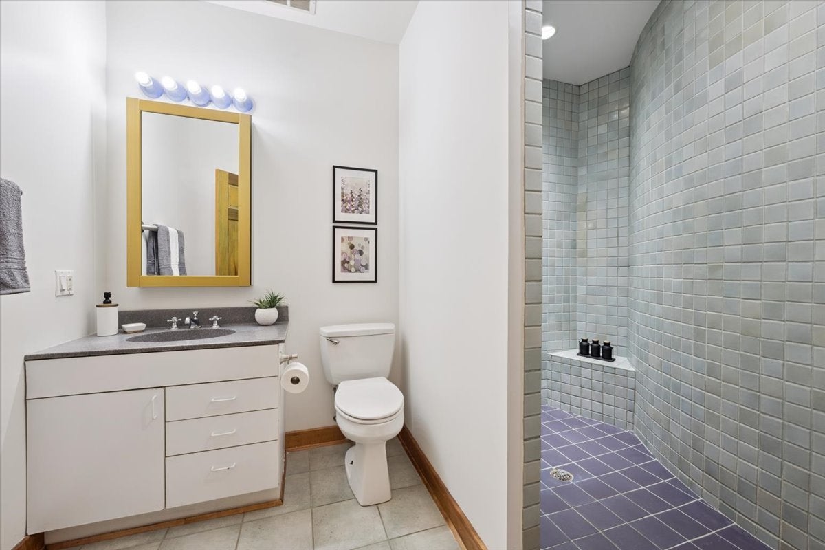 Chicago, Illinois, 60614, United States, 4 Bedrooms Bedrooms, ,5 BathroomsBathrooms,Residential,Active,1922312