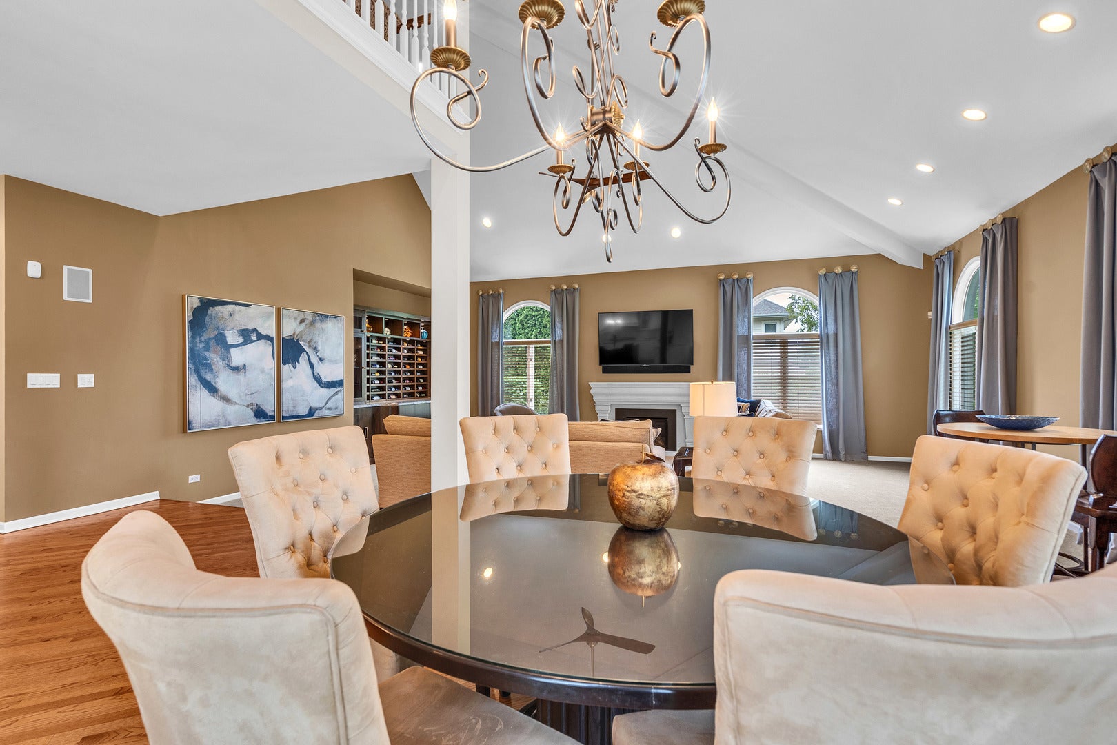 Buffalo Grove, Illinois, 60089, United States, 5 Bedrooms Bedrooms, ,5 BathroomsBathrooms,Residential,Active,1922274