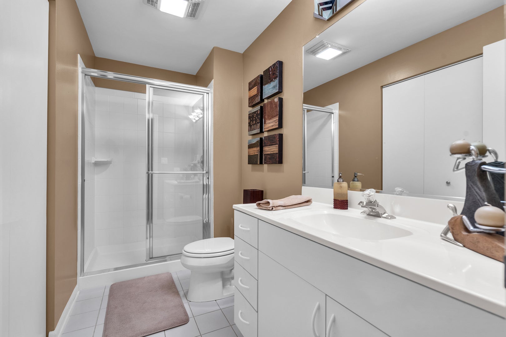 Buffalo Grove, Illinois, 60089, United States, 5 Bedrooms Bedrooms, ,5 BathroomsBathrooms,Residential,Active,1922274