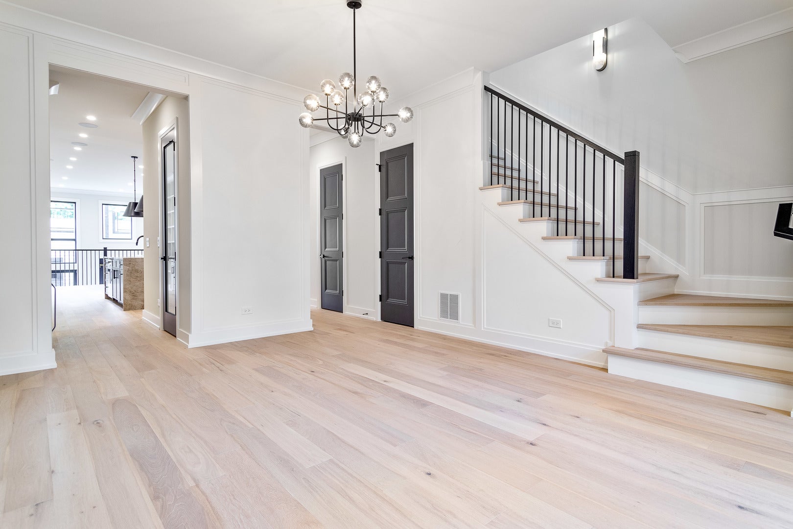 Chicago, Illinois, 60618, United States, 5 Bedrooms Bedrooms, ,5 BathroomsBathrooms,Residential,Active,1965820