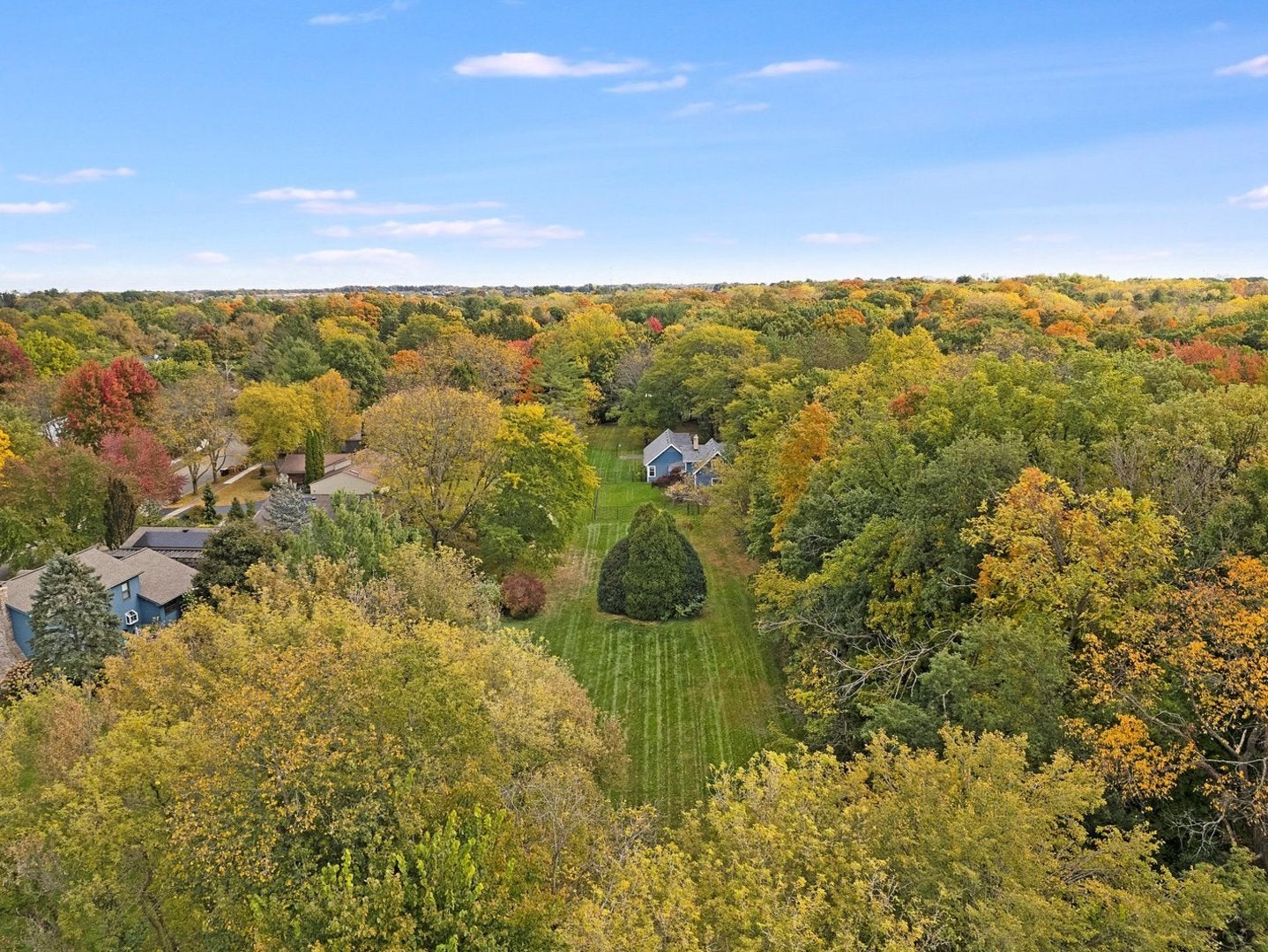 Rockford, Illinois, 61107, United States, 6 Bedrooms Bedrooms, ,7 BathroomsBathrooms,Residential,Active,1922304