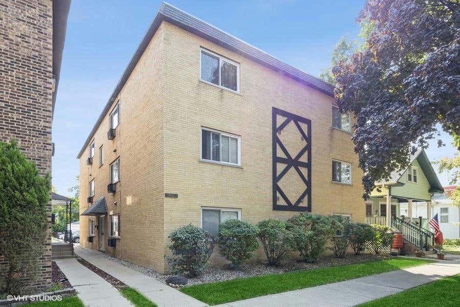 1130 DUNLOP AVE APT 3C, FOREST PARK, IL 60130, photo 1 of 14