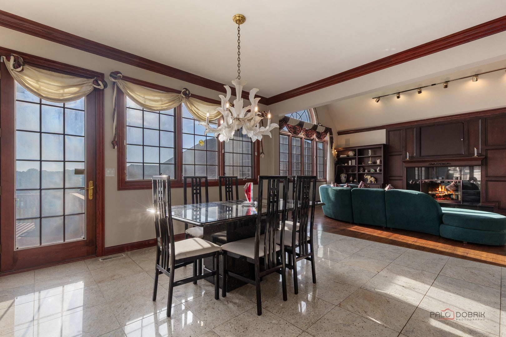 Wadsworth, Illinois, 60083, United States, 6 Bedrooms Bedrooms, ,10 BathroomsBathrooms,Residential,Active,1945842