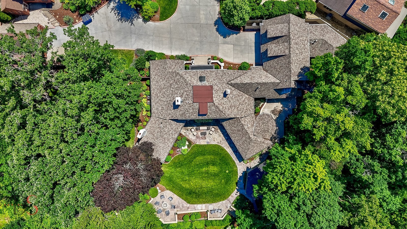 Ottawa, Illinois, 61350, United States, 4 Bedrooms Bedrooms, ,7 BathroomsBathrooms,Residential,Active,1953376