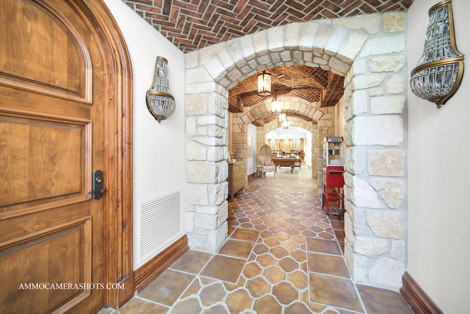 South Barrington, Illinois, 60010, United States, 5 Bedrooms Bedrooms, ,7 BathroomsBathrooms,Residential,Active,1960172