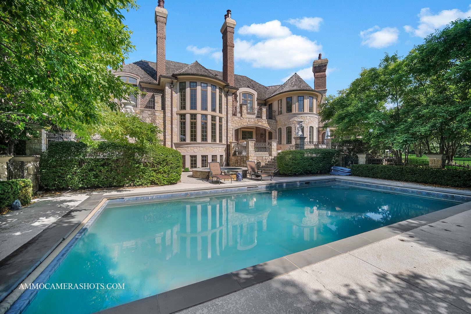 South Barrington, Illinois, 60010, United States, 5 Bedrooms Bedrooms, ,7 BathroomsBathrooms,Residential,Active,1960172