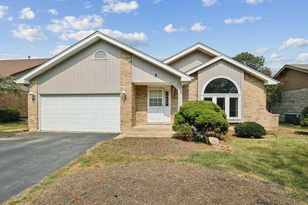 5 MEAGAN LN, LEMONT, IL 60439 - Image 1