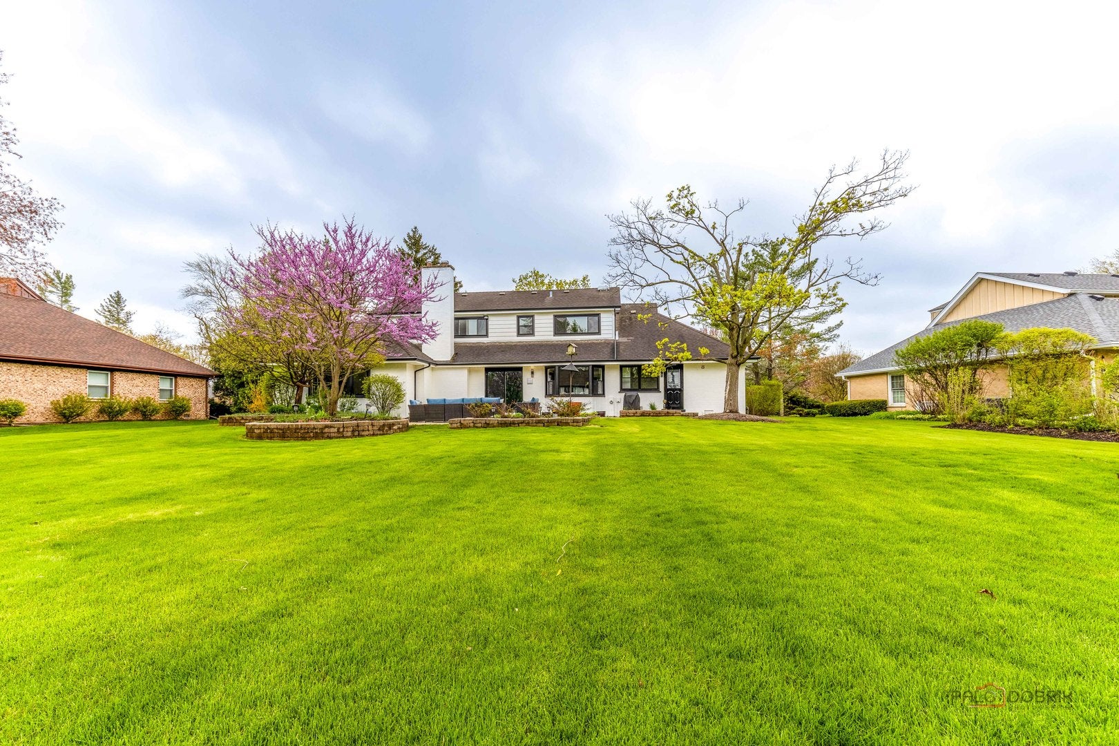 Lincolnshire, Illinois, 60069, United States, 5 Bedrooms Bedrooms, ,4 BathroomsBathrooms,Residential,Active,1933896