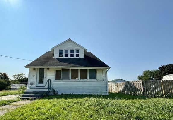 1005 W MAIN ST, HOOPESTON, IL 60942 - Image 1