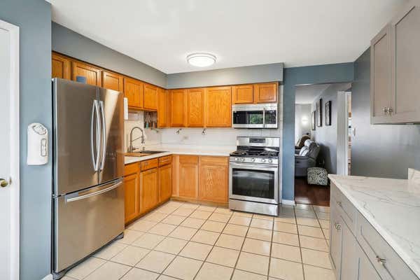 10805 S PULASKI RD APT 4, CHICAGO, IL 60655, photo 4 of 15