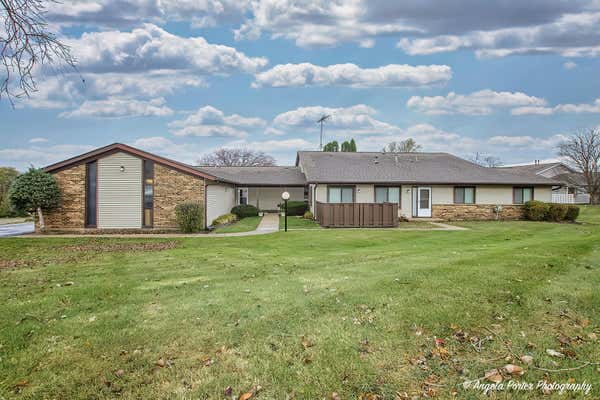 5202 WINSLOW CIR APT A, MCHENRY, IL 60050 - Image 1