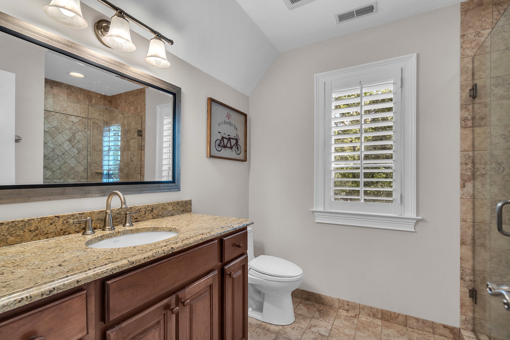 Lake Forest, Illinois, 60045, United States, 5 Bedrooms Bedrooms, ,7 BathroomsBathrooms,Residential,Active,1941347