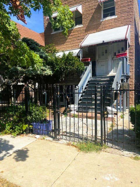 831 N KOLIN AVE, CHICAGO, IL 60651, photo 1 of 2