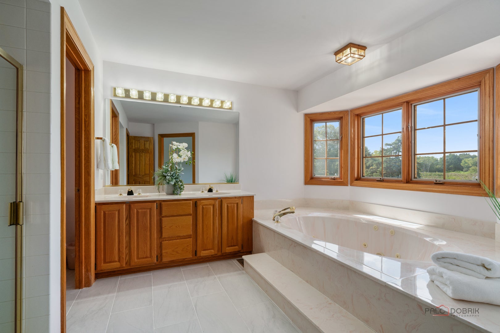Long Grove, Illinois, 60047, United States, 4 Bedrooms Bedrooms, ,5 BathroomsBathrooms,Residential,Active,1941363