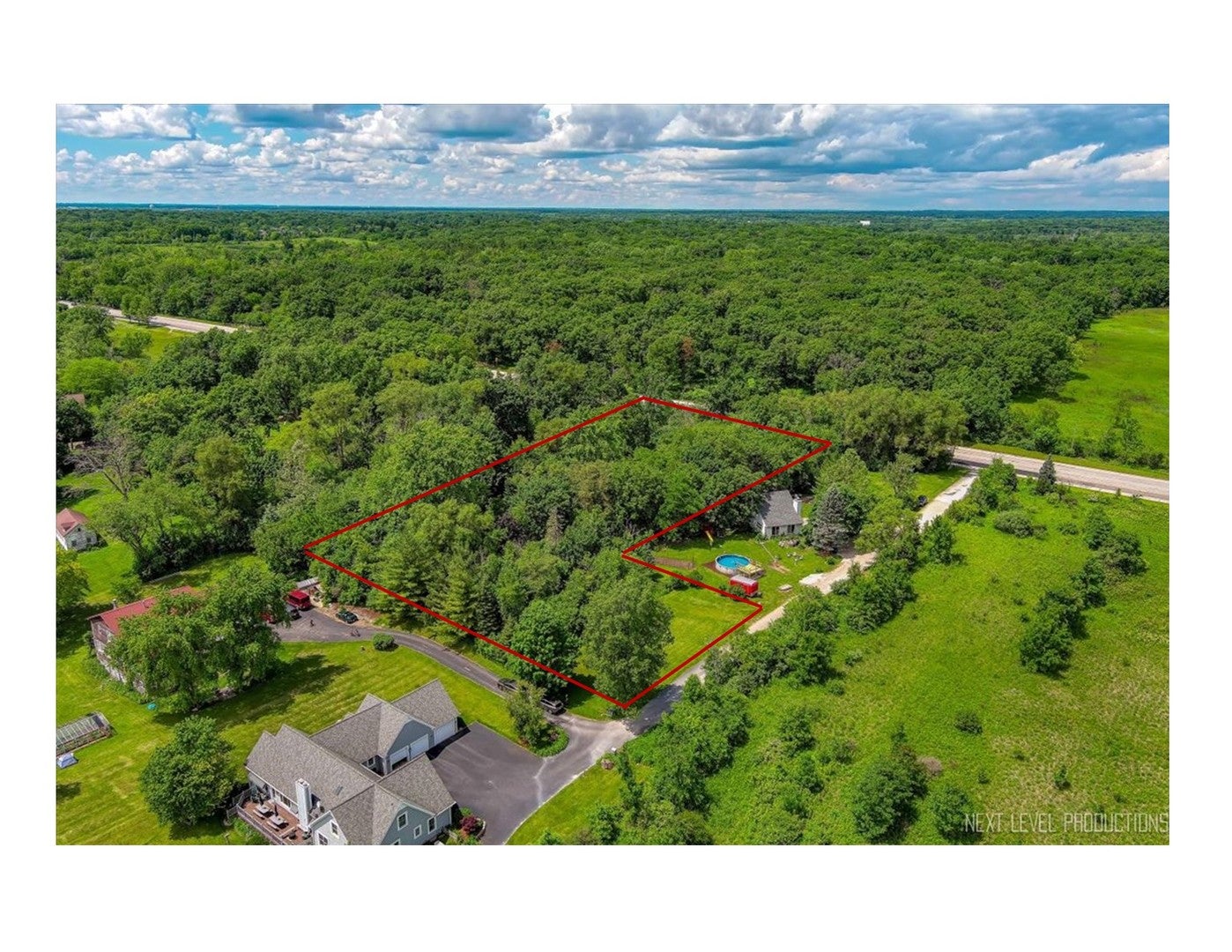 West Chicago, Illinois, 60185, United States, 4 Bedrooms Bedrooms, ,4 BathroomsBathrooms,Residential,Active,1986917