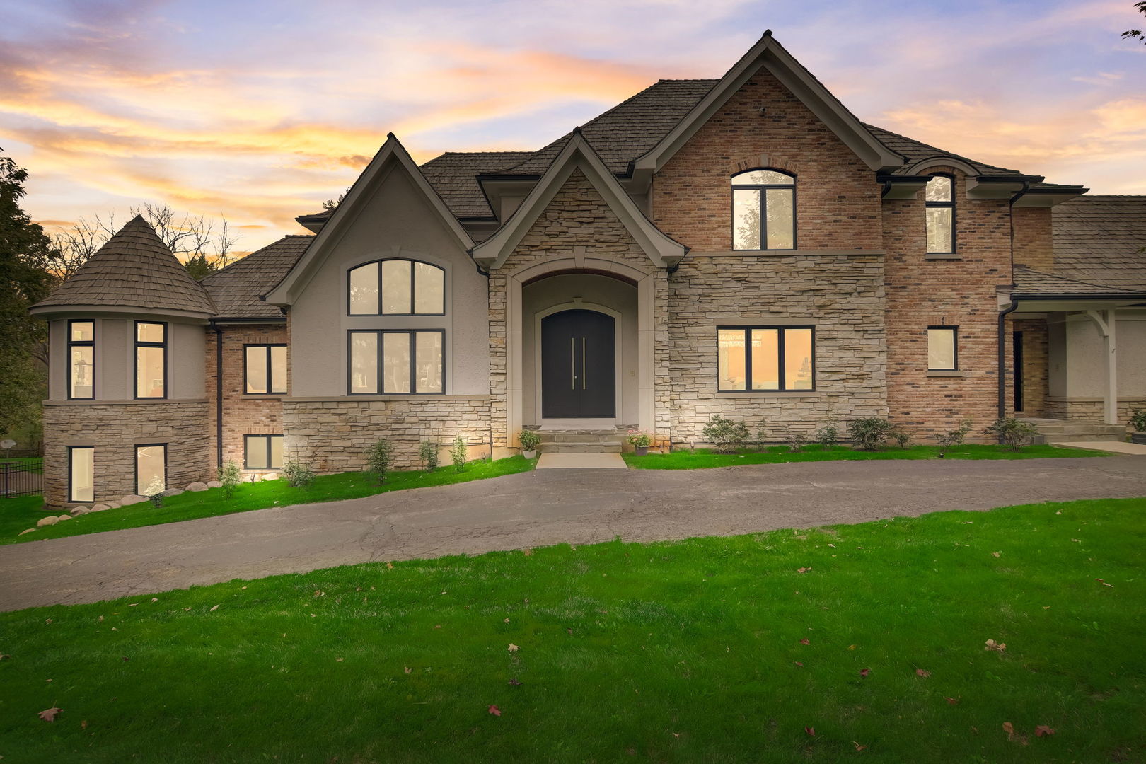 Barrington Hills, Illinois, 60021, United States, 4 Bedrooms Bedrooms, ,5 BathroomsBathrooms,Residential,Active,1968433