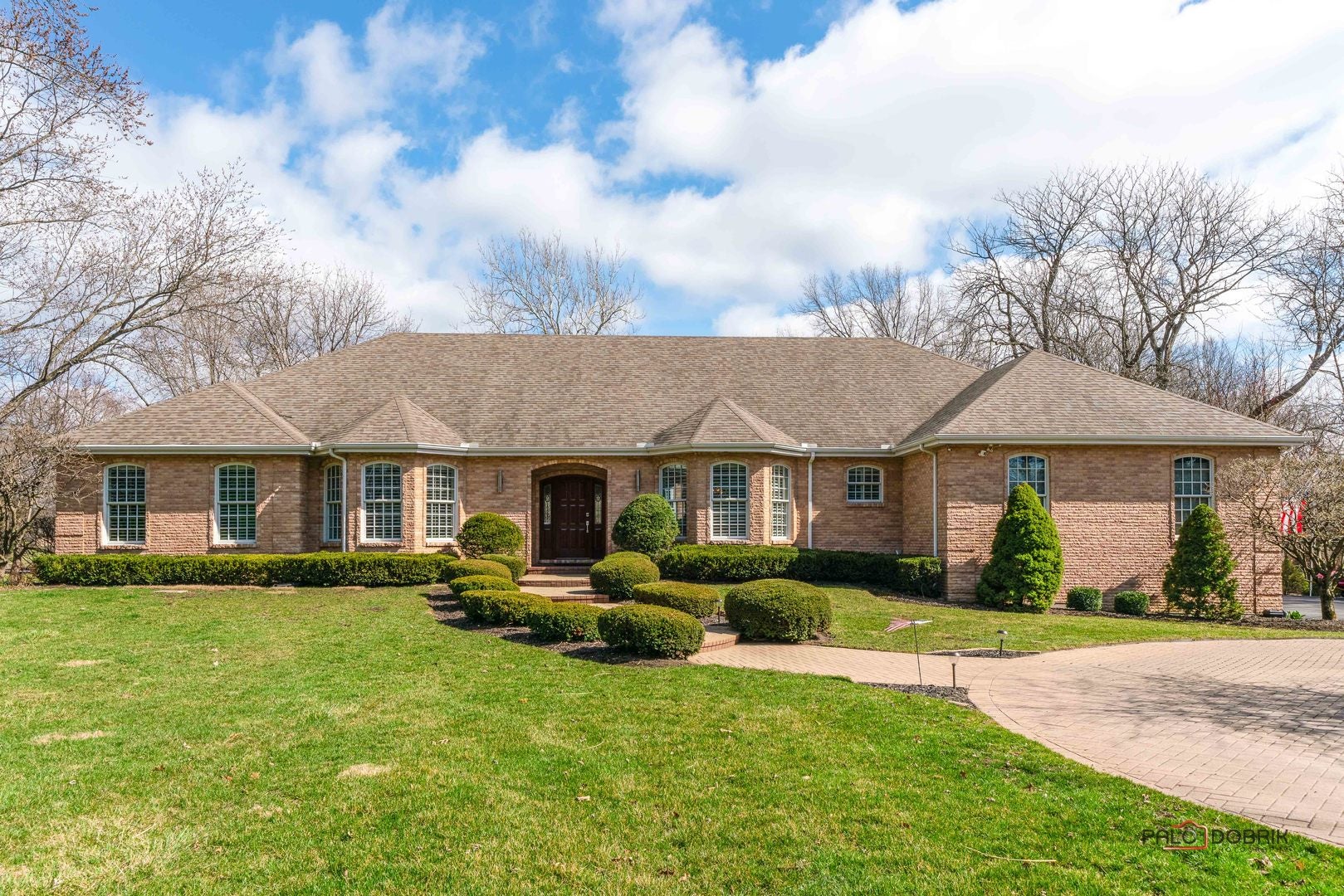 Long Grove, Illinois, 60047, United States, 4 Bedrooms Bedrooms, ,4 BathroomsBathrooms,Residential,Contingent,1972135