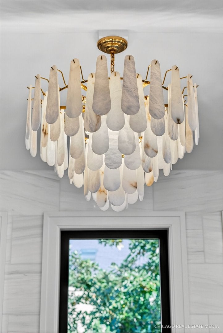 Burr Ridge, Illinois, 60527, United States, 5 Bedrooms Bedrooms, ,6 BathroomsBathrooms,Residential,Active,1995246