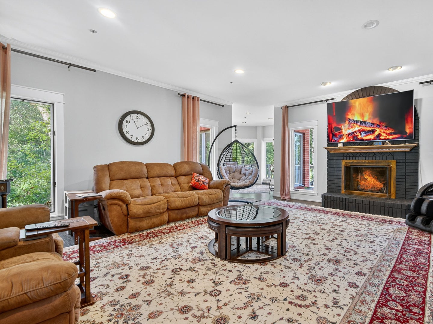 Long Grove, Illinois, 60047, United States, 6 Bedrooms Bedrooms, ,5 BathroomsBathrooms,Residential,Active,1943819