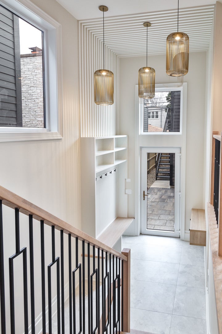 Chicago, Illinois, 60618, United States, 5 Bedrooms Bedrooms, ,5 BathroomsBathrooms,Residential,Active,2007948