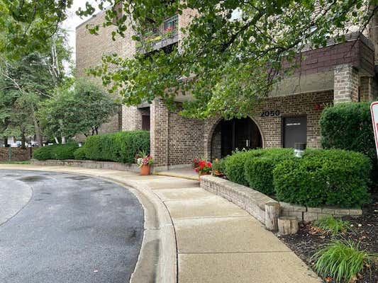 2050 VALENCIA DR APT 206C, NORTHBROOK, IL 60062 - Image 1