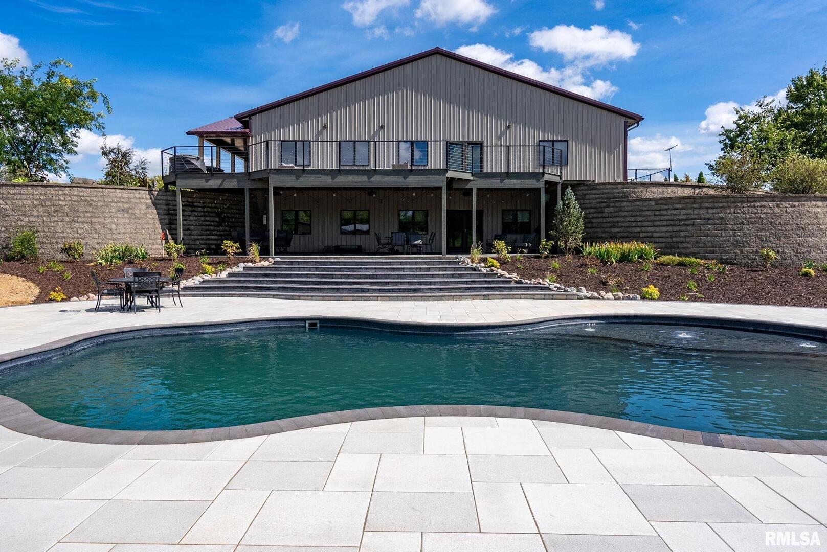 Geneseo, Illinois, 61254, United States, 3 Bedrooms Bedrooms, ,3 BathroomsBathrooms,Residential,Active,2011424