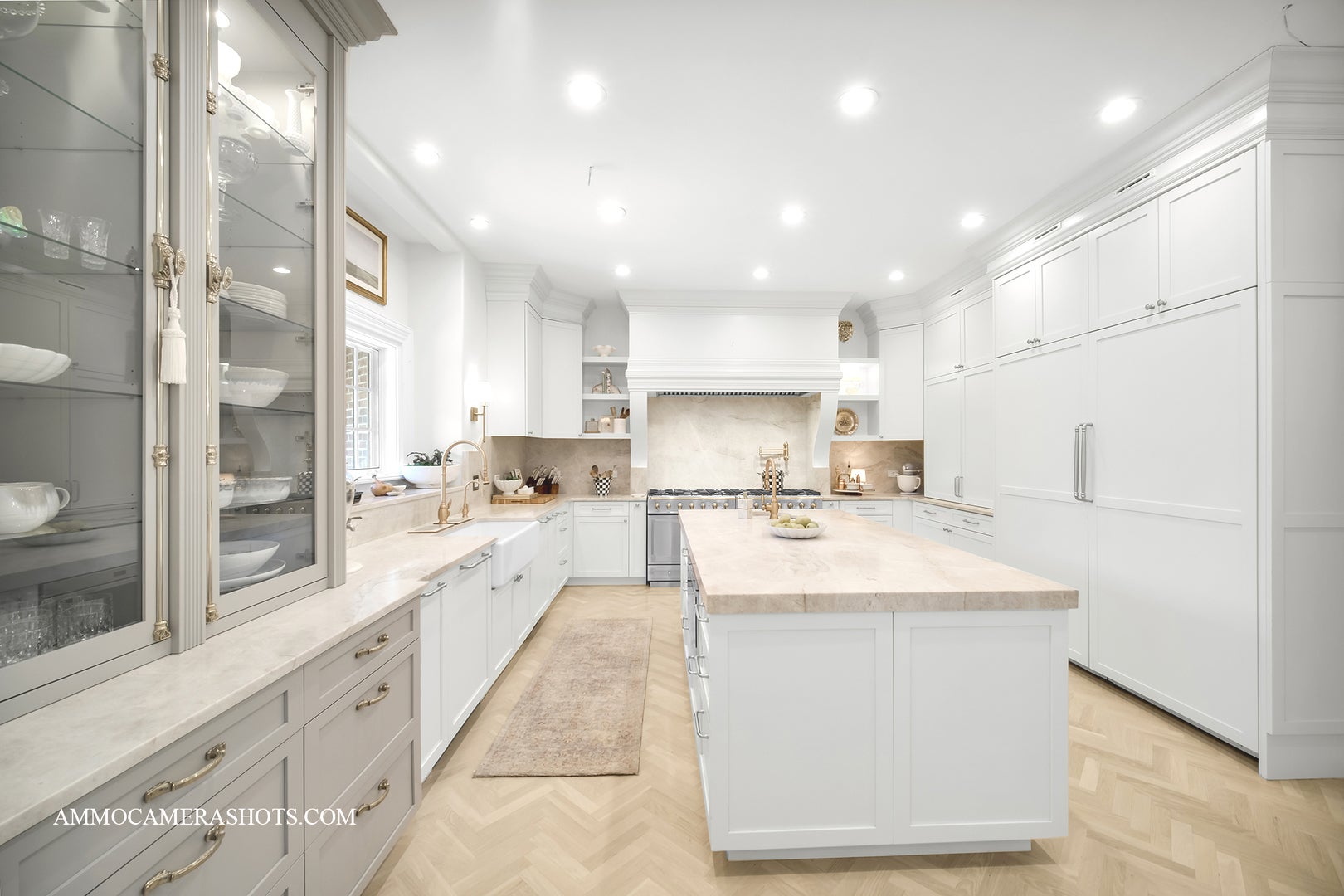 South Barrington, Illinois, 60010, United States, 5 Bedrooms Bedrooms, ,7 BathroomsBathrooms,Residential,Active,1960172